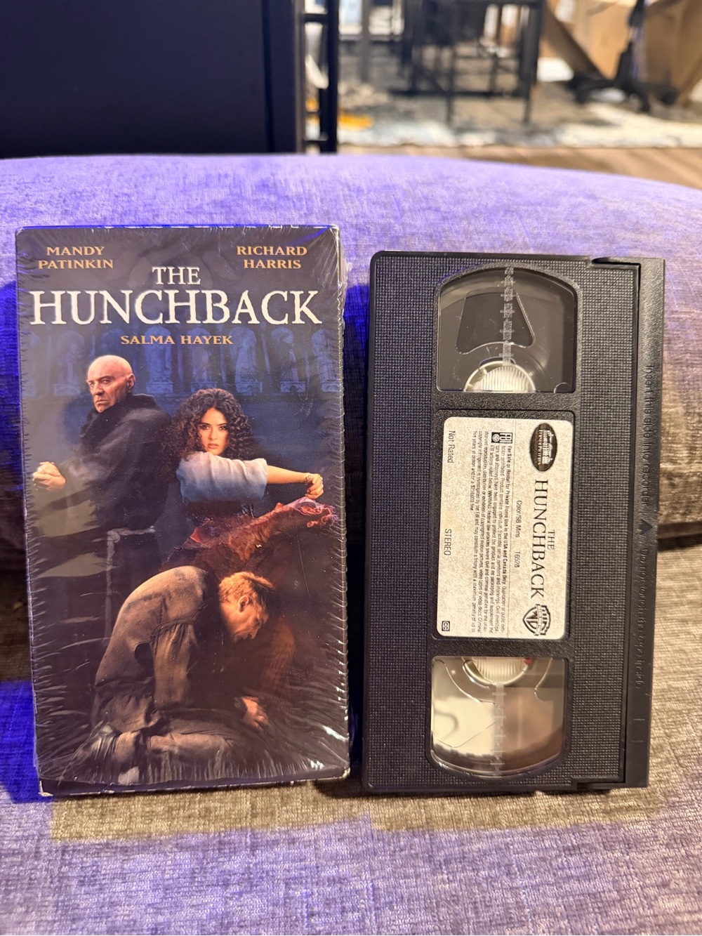 The Hunchback VHS Mandy Patinkin Salma Hayek Richard Harris Vintage 1997